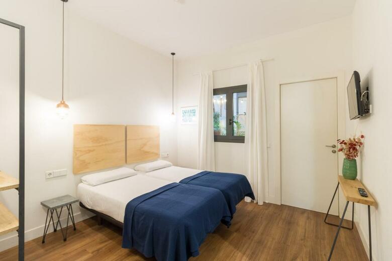 Hostal Magatzem 128