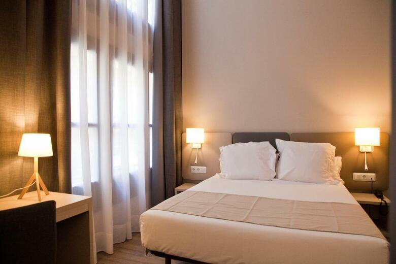 May Ramblas Hotel