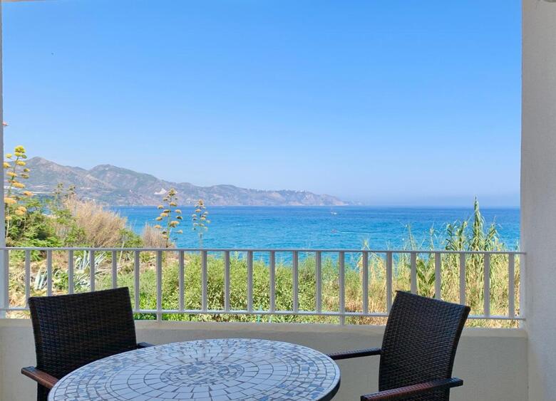 Apartamentos Fuentes De Nerja