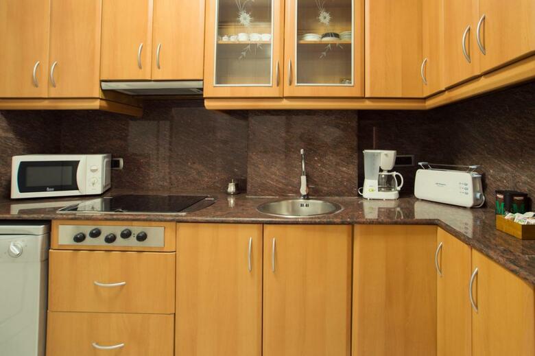 Hostal Fira Guest House