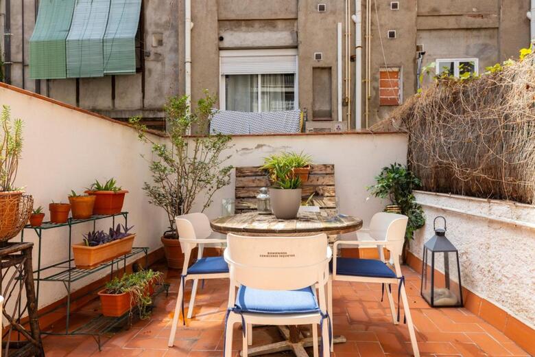 Aparteasy - Central Gracia Apartments