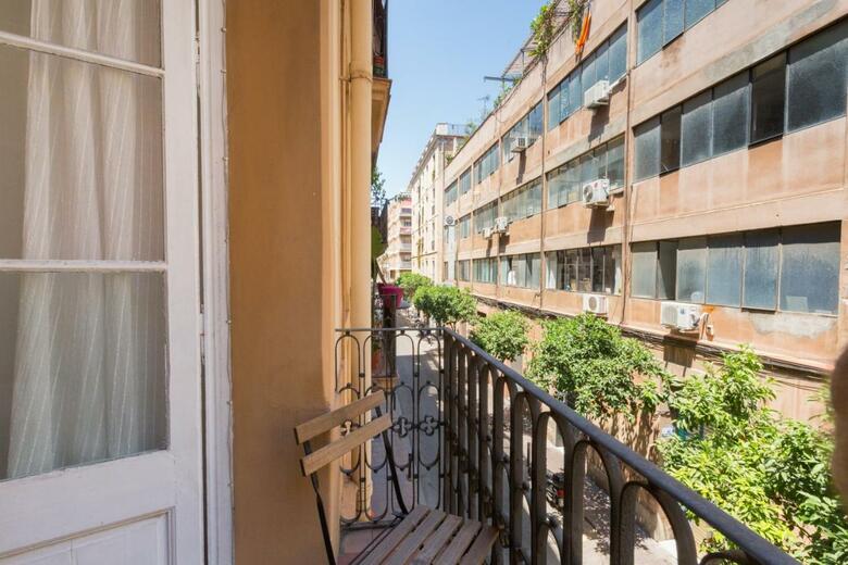 Aparteasy - Central Gracia Apartments