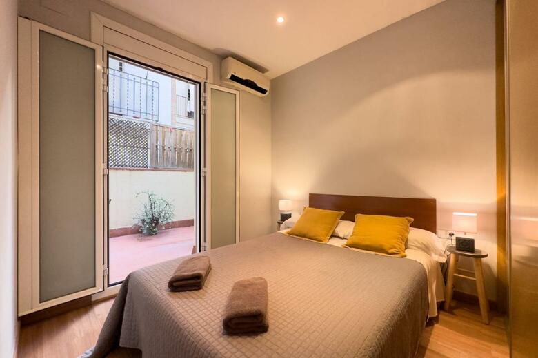 Aparteasy - Central Gracia Apartments