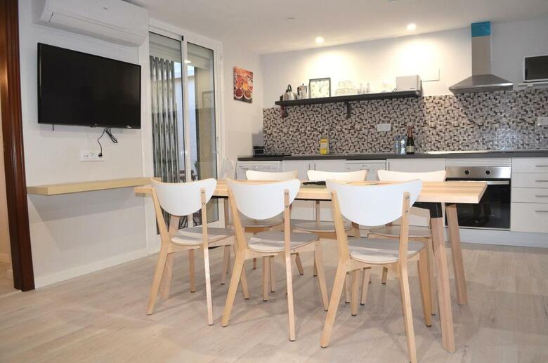 Poble Sec Apartments