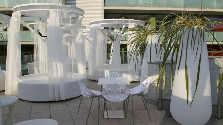 Apolo Suites Rentalmar