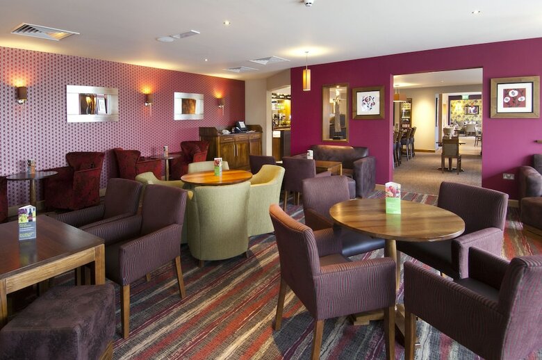 Hotel Premier Inn Heathrow Airport Terminal 5