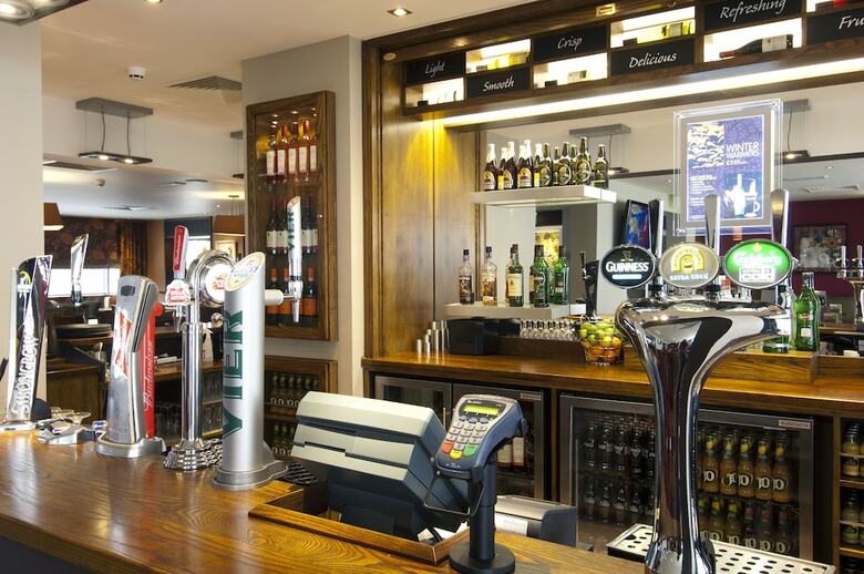 Hotel Premier Inn Heathrow Airport Terminal 5