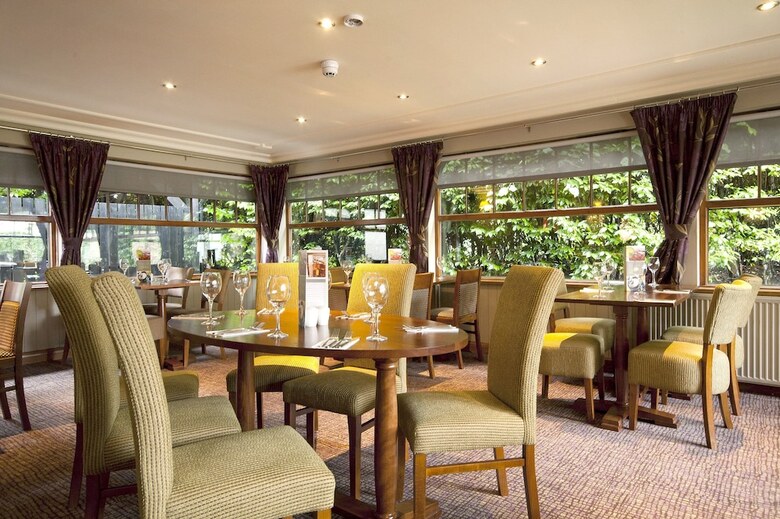 Hotel Premier Inn Glasgow Airport