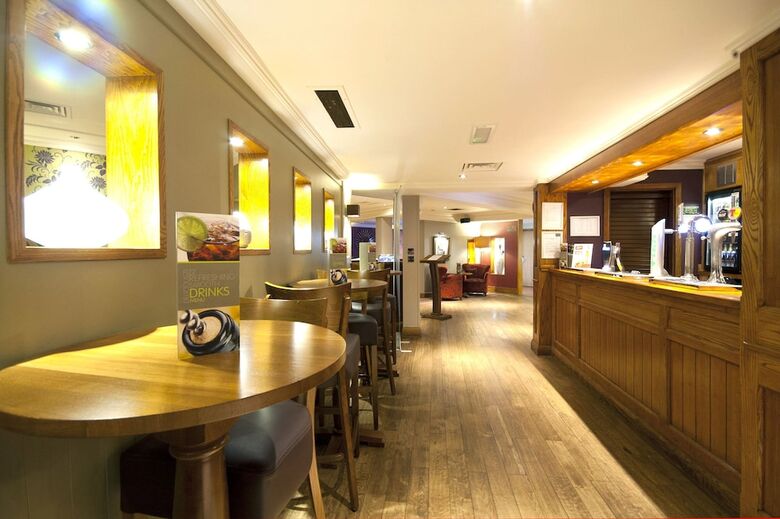 Hotel Premier Inn Glasgow Airport
