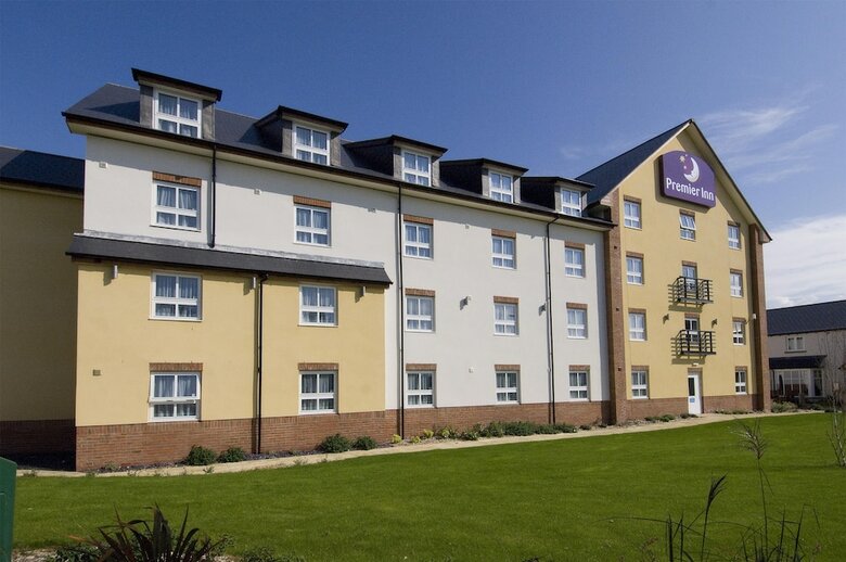 Hotel Premier Inn Llanelli Central East