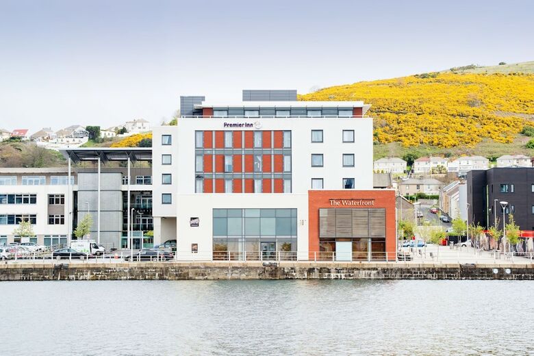 Hotel Premier Inn Swansea Waterfront
