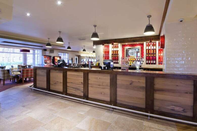 Hotel Premier Inn Newcastle Under Lyme