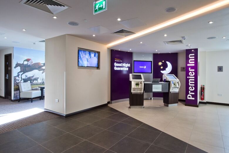 Hotel Premier Inn Cheltenham Town Centre