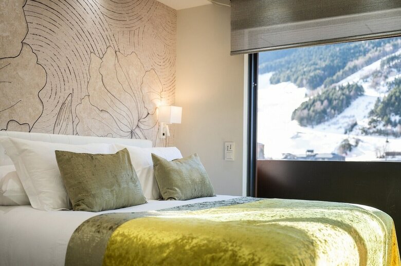 Apartamentos The Mirror & Spa By Elegant Residences