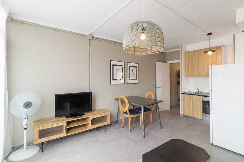 Bebarceloner Sant Andreu Apartments
