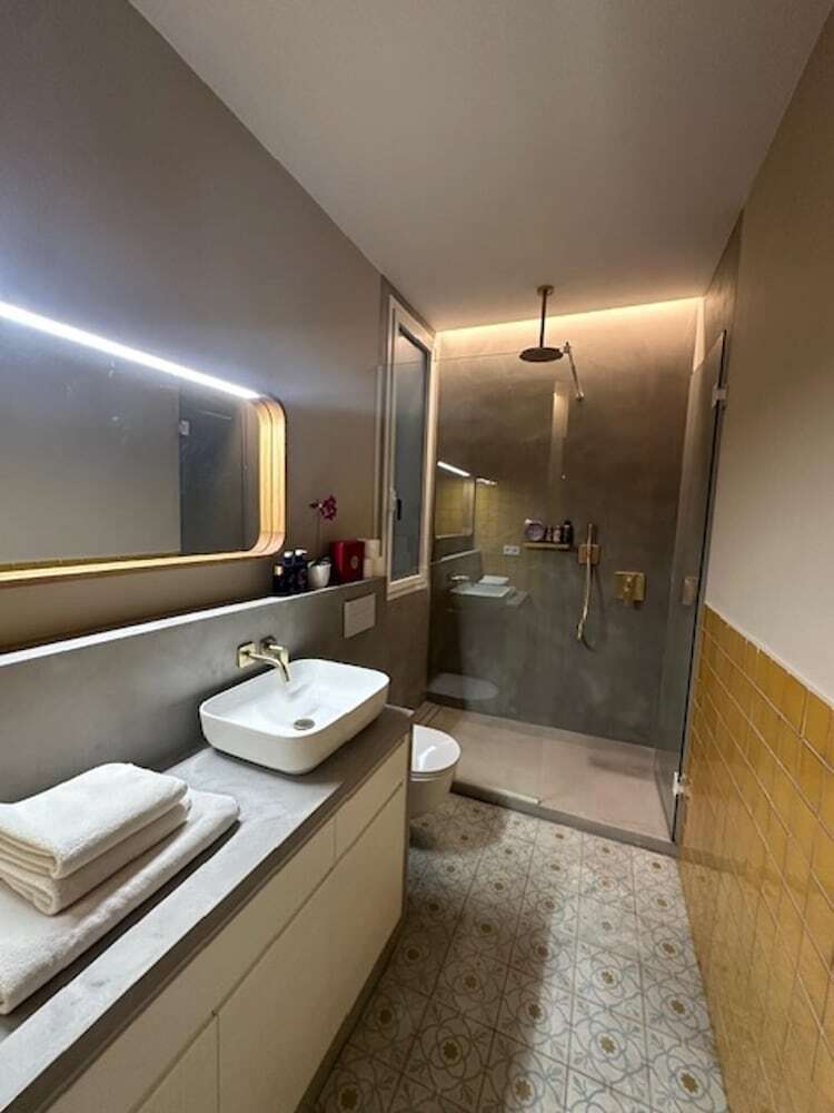 Madrid Urban Getaway - 2br Apartment