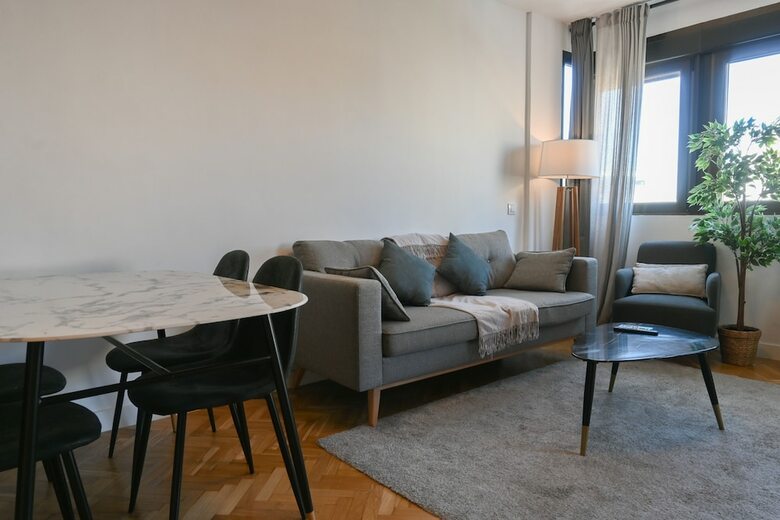 M Sil2 Bonito Apartamento De Dos Dormitorios A P