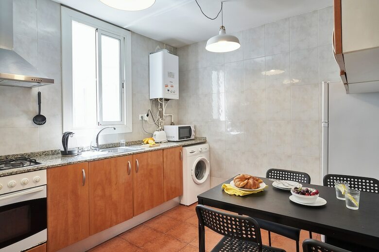 Bebarceloner Eixample Apartments
