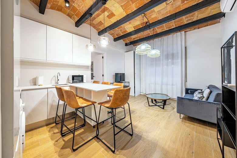 Bebarceloner Eixample Apartments