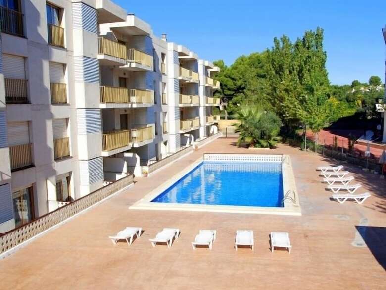 Apartamentos Pins Marina 24