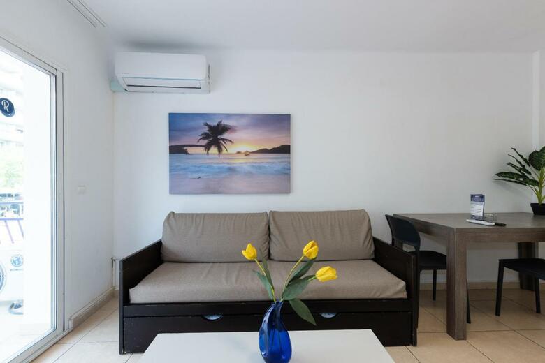 Apartamentos Centric Rentalmar