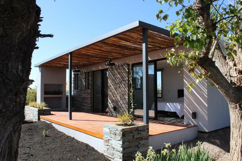 Lodwine Lodge Apartments
