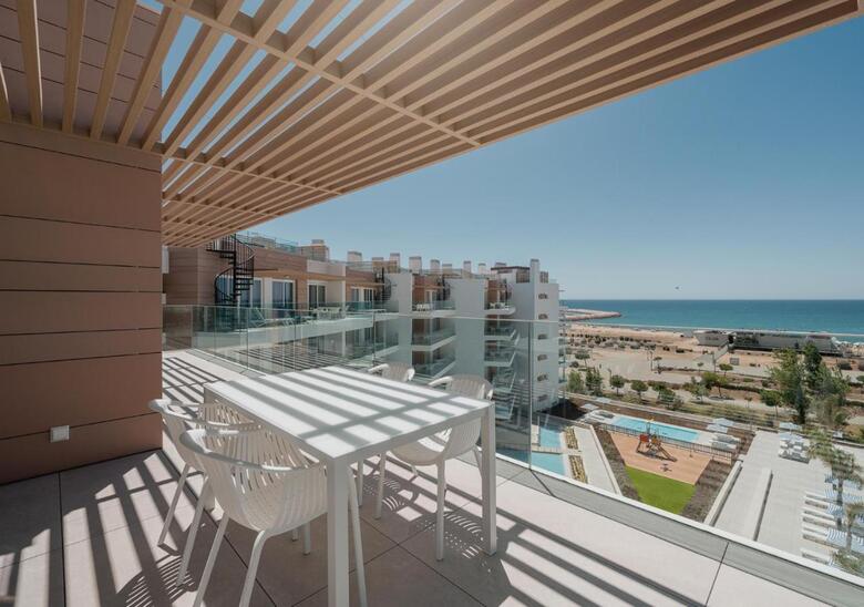 Aparthotel Dom Pedro Residences