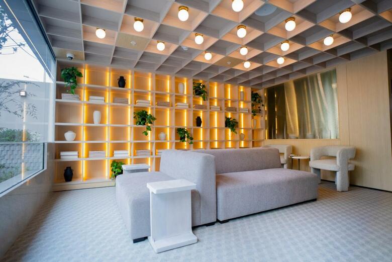 Hotel L�made