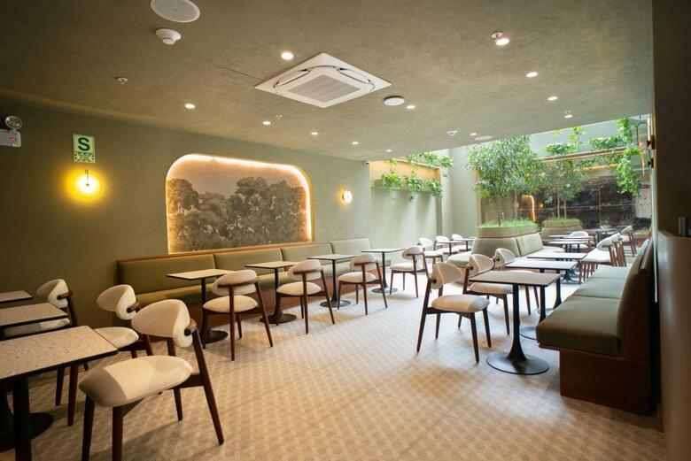Hotel L�made