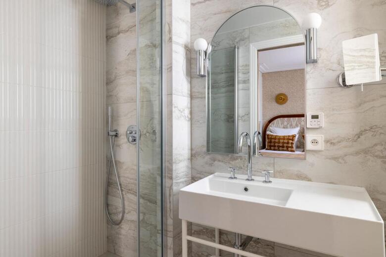 Hotel Des Carmes By Malone
