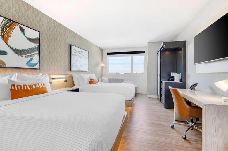 Cambria Hotel Burbank Airport