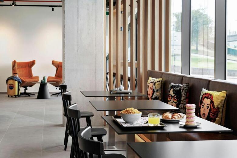 Hotel Moxy Alfragide Lisboa