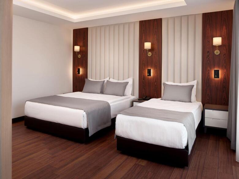 Shining Star Hotel