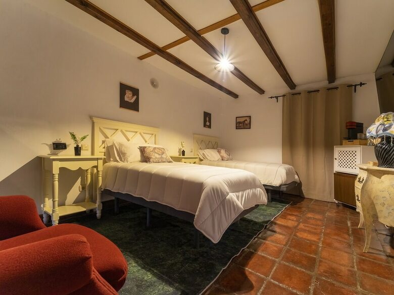Hotel Hospedium Hoster�a Rural Isabel La Cat�lica