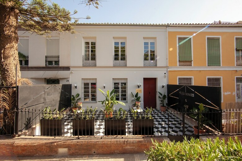 Hotel Pries Homes - Little Lotus
