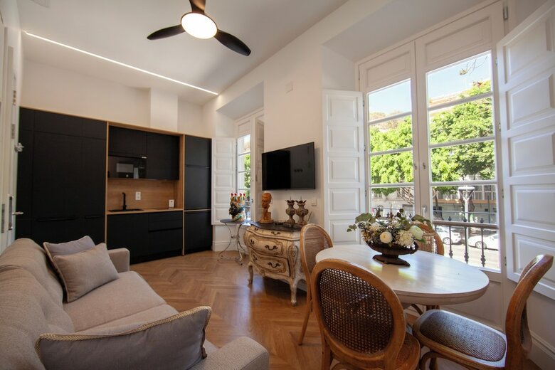Hotel Pries Homes - Little Lotus