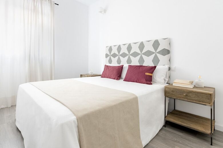 Hotel Cool Apartments By Olala Homes
