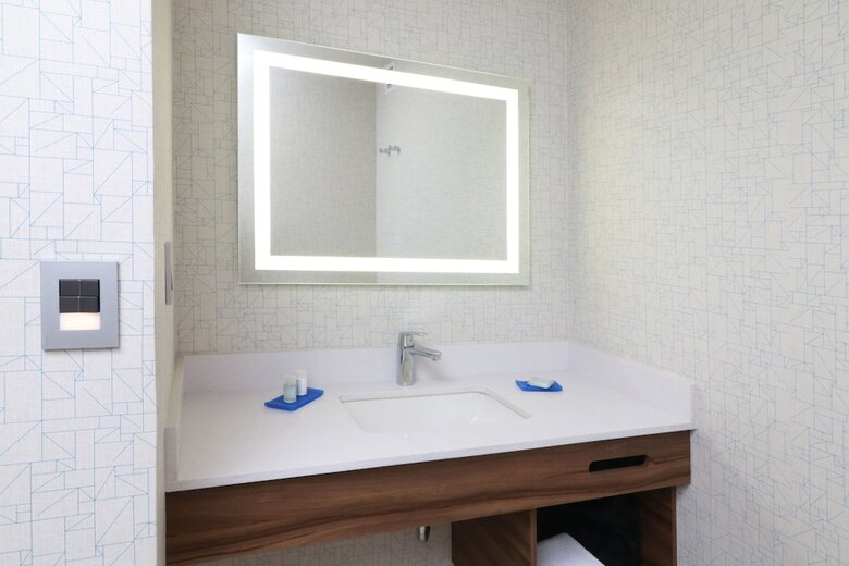 Hotel Holiday Inn Express Monterrey Fundidora By Ihg