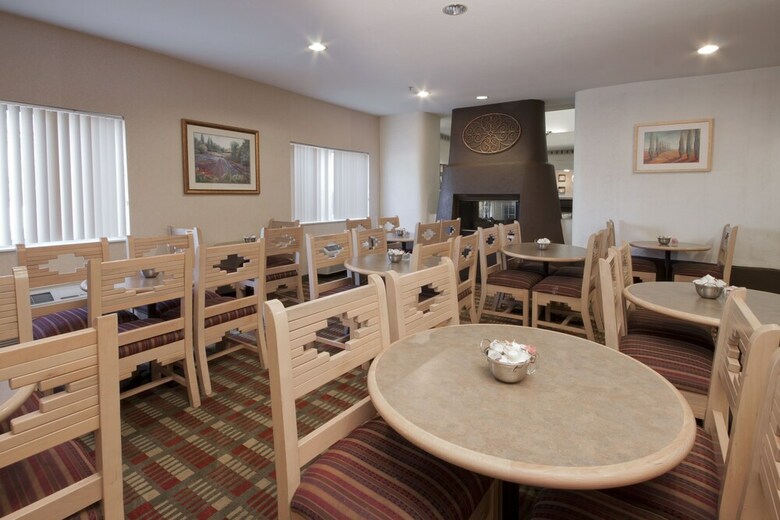 Hotel Comfort Suites Peoria Sports Complex