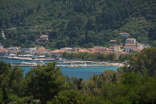 Iliachtides Villas