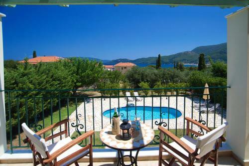 Iliachtides Villas