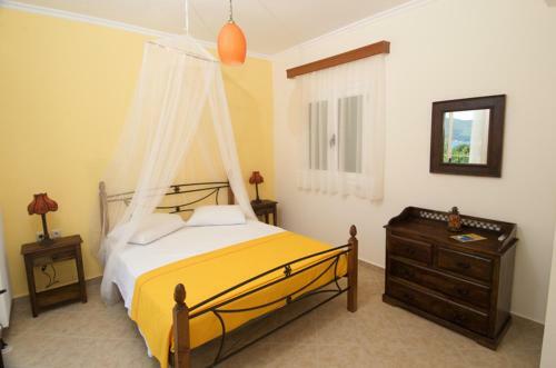 Iliachtides Villas