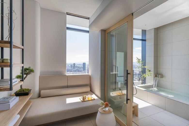 Four Seasons Hotel Osaka