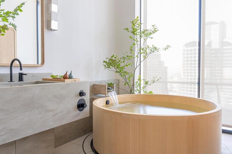 Four Seasons Hotel Osaka