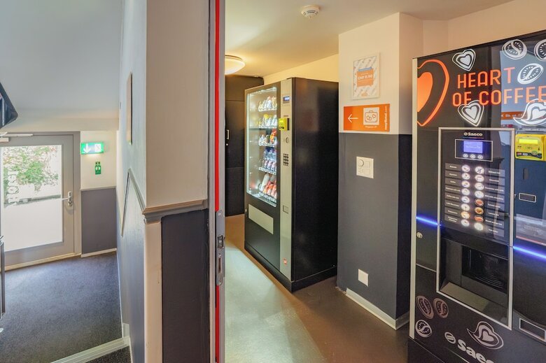 Easyhotel Z�rich City Centre