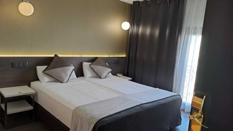 Hotel Moderno Barcelona