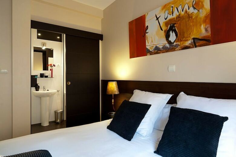 Hotel THC Tirso Molina Hostel