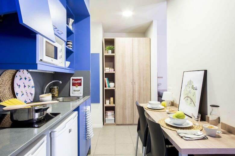 Hotel Colegio Mayor Resa La Concepci�n Campus Accomodation