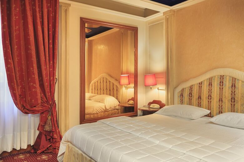 Dream Hotel