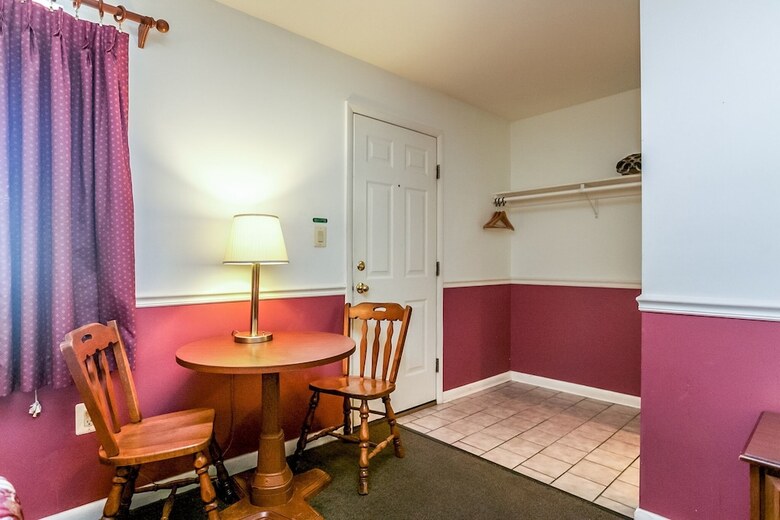 White Marsh Motel